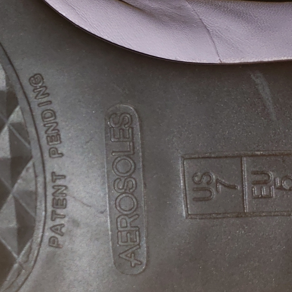 Shoes - Picture 4 of 4